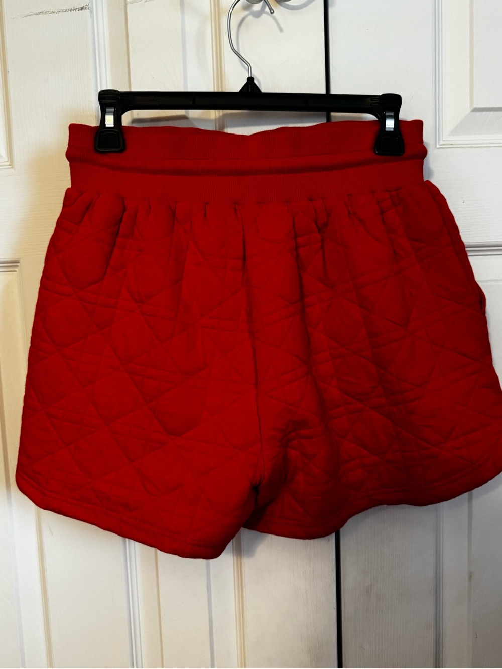 entro Red Quilted Sleeveless Pullover with Half-Zip Neck and short set - Picture 3 of 6